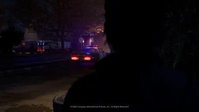 Michael Myers hiding beside a wall while police lights flash nearby in Halloween: The Game multiplayer
